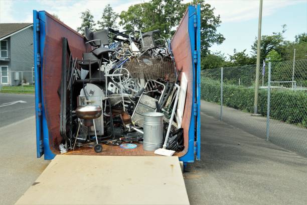 Best Attic Cleanout Services  in Arnold Line, MS